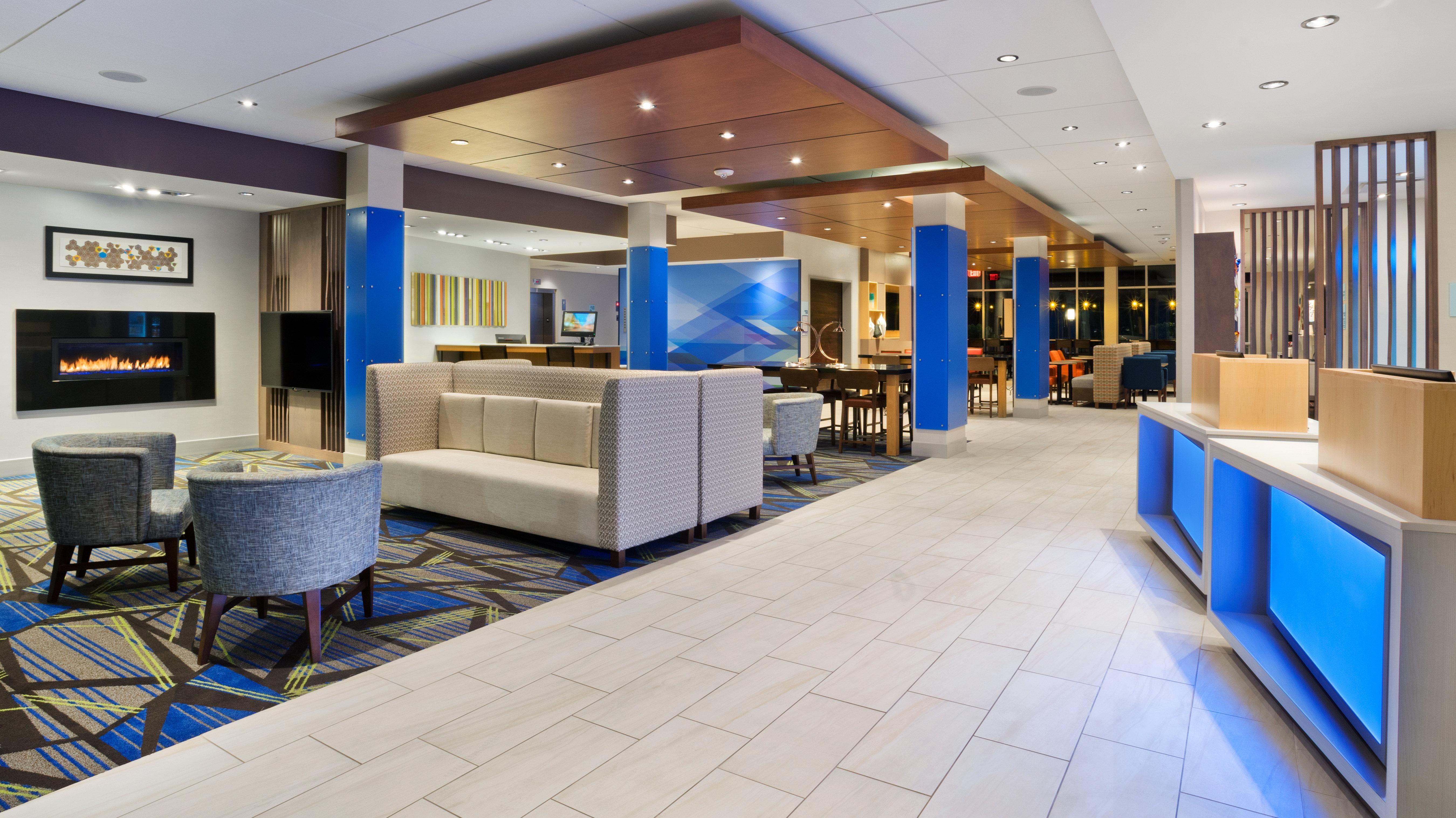 Holiday Inn Express & Suites Medina By Ihg Exterior foto